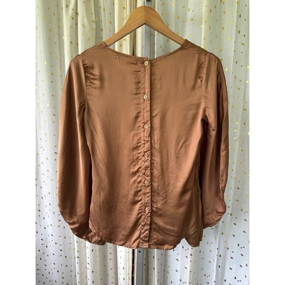 Young Fabulous & Broke Voluminous Balloon Sleeve Back Button Down Silky Blouse - Picture 5 of 9